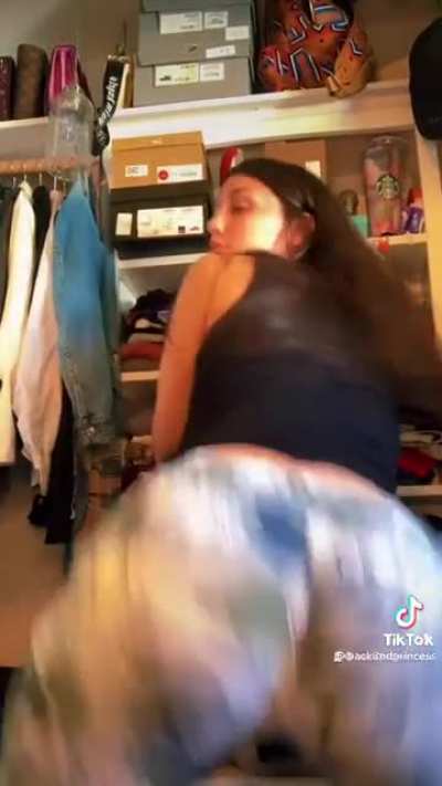 Pop pop pop 💦🍑
