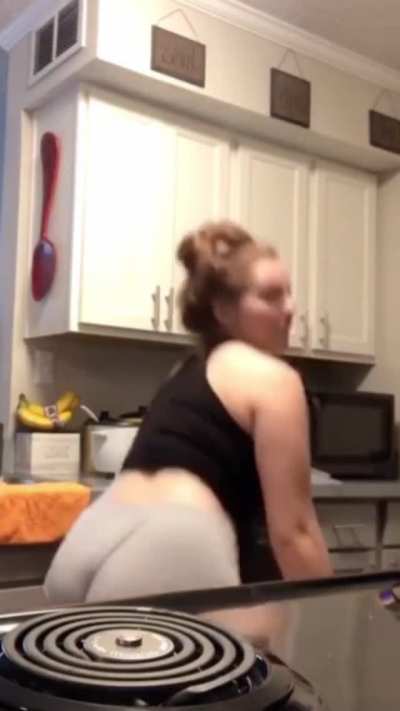 Gotta love Tiktok thots