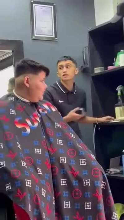 Creo que no deb&iacute; haberle dicho que me afeitara con navaja