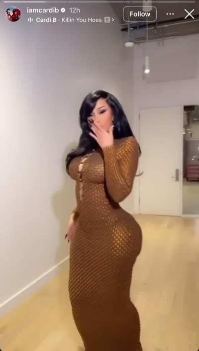 Cardi 🤤💍