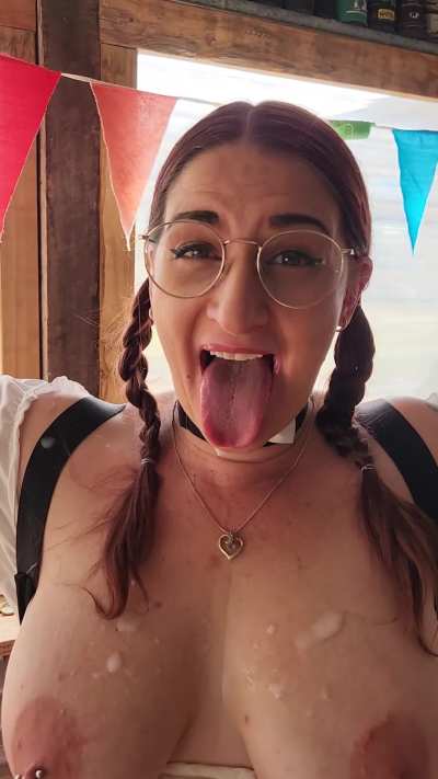 Cum on my titties and a pint of beer! There's no place I'd rather be!