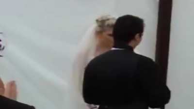 HMC While I ruin someone's wedding