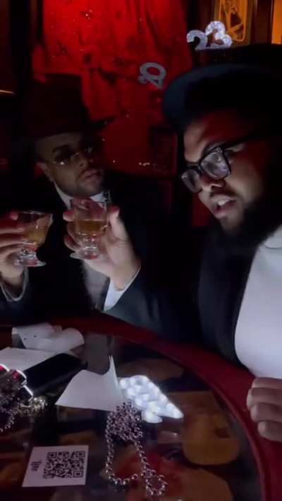 &ldquo;Guys wear suits on new years and think they whole life is gonna change&rdquo;