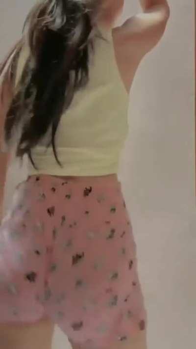 Naachti Hui Raand Ki Gaand - 2