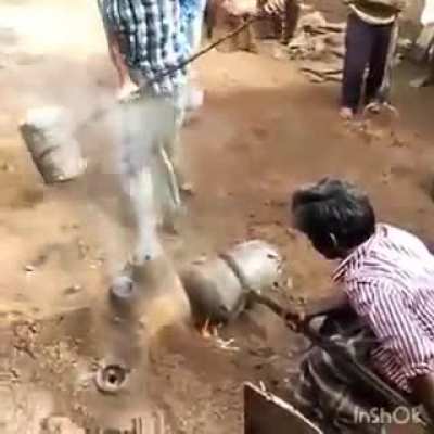 Ram Mandir Bell is ready... Single Cast piece, easily the largest, 6&rsquo; X 5&rsquo;, weighing 2,100 Kgs made of, *"Ashtadhatu"* a combination of 8 Metals: Gold, Silver, Copper, Zinc, Lead, Tin, Iron, &amp;amp; Mercury.. The Bell is going to Shri Ram Temple in Ayodhya 