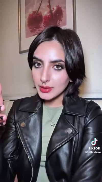 Osea esta mal que ellos sigan a muchas, pero esta bien que ellas tengan 20000k seguidores?