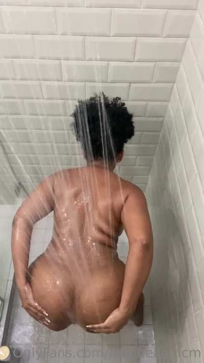Cute Face &amp;amp; a Big Ass