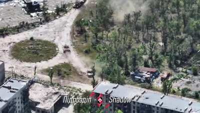 Footage provided by the Ukrainian drone unit "shadow" shows another Russian armored assault getting attacked.