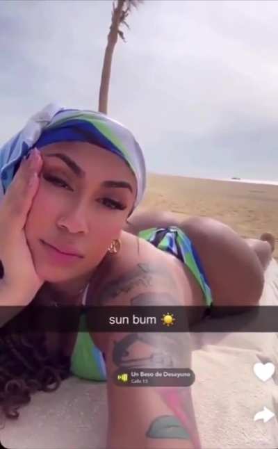 Queen Naija butt clap 😮&zwj;💨😮&zwj;💨
