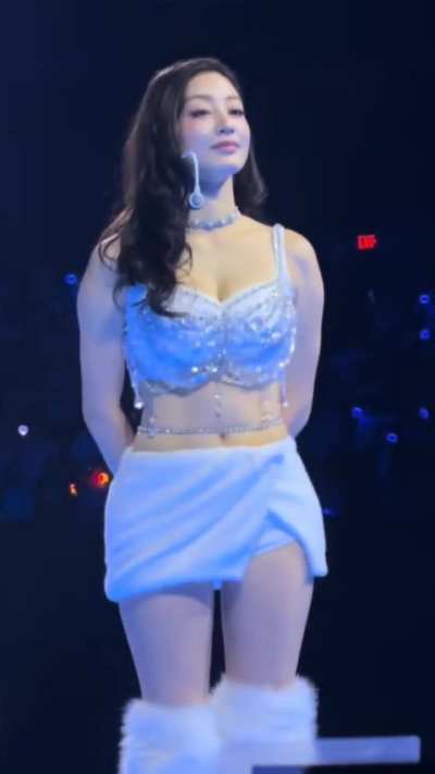 Gorgeous Jihyo 🔥