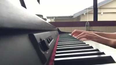 Grian timelapse music on piano.