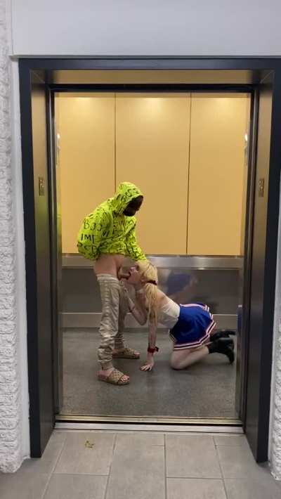 oops wrong floor … did u sneak a peek ?