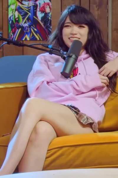 Emi's thighs