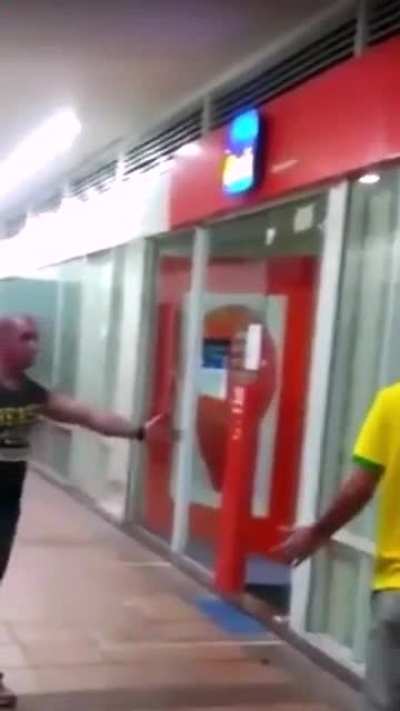Fica quietinho e n&atilde;o se mexe!