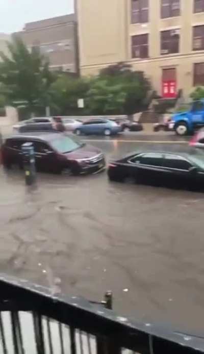 This block in Dyckman gets hit incredibly hard. Check out these bottom level store<wbr>s/apa<wbr>rtmen<wbr>ts
