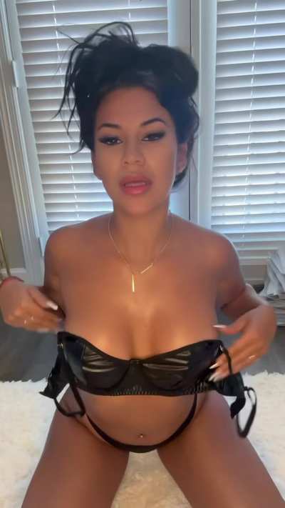 [reveal] What size titties are perfect for you?