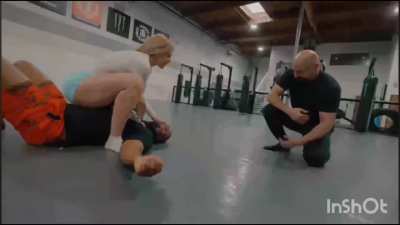 Vera Djikmans Headscissors on Rampage Jackson