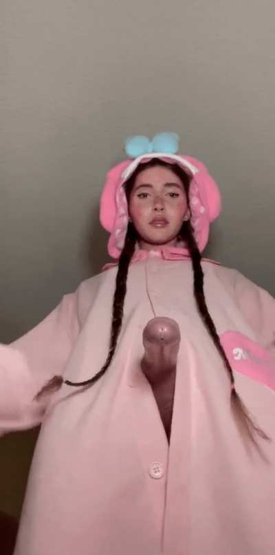 If I have my cock in your mouth right now, do you swallow or spit my cum? 💦
