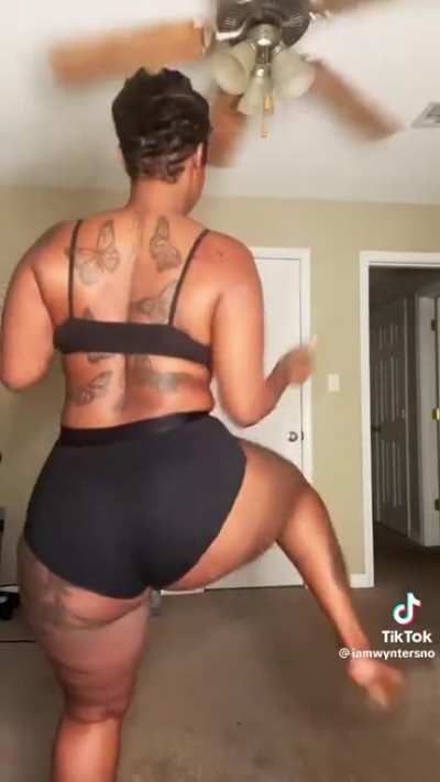 Thickums 🫠