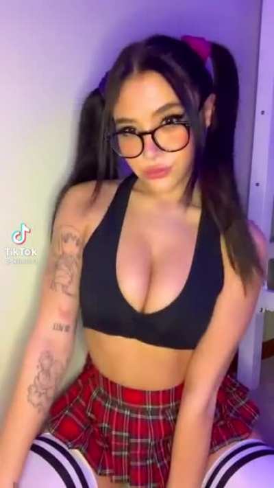 Sexy pig tailed ball drainer