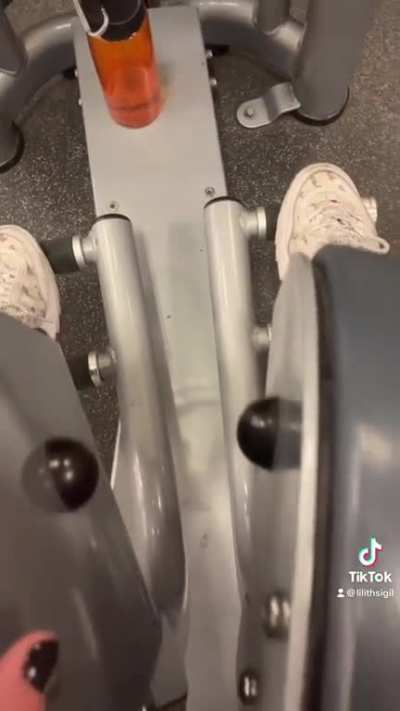 Powerful thighs 😉