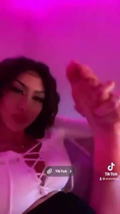 TikTok feet