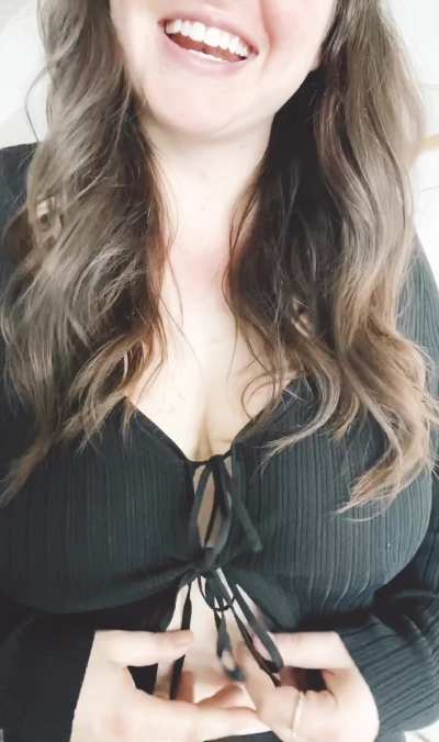 I was told today I&rsquo;m the perfect combination of cute and sexy. Do you agree? [drop]