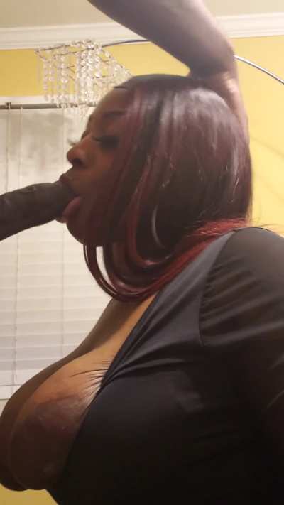 Somebody Aunty out here giving no fucks at all😩