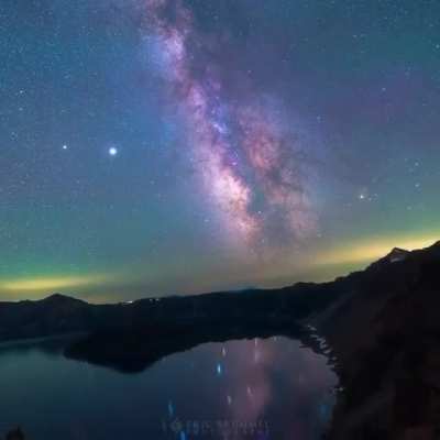 Photographer Eric Brummel stabilized his camera to capture Earth's rotation
