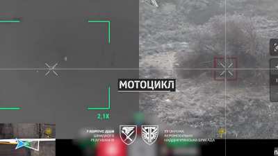 On the Kupiansk direction, units of the 77th Airborne Assault Brigade of the 7th Special Operations Command of the Armed Forces of Ukraine attack Russian soldiers trying to reinforce their surrounded units with FPV drones