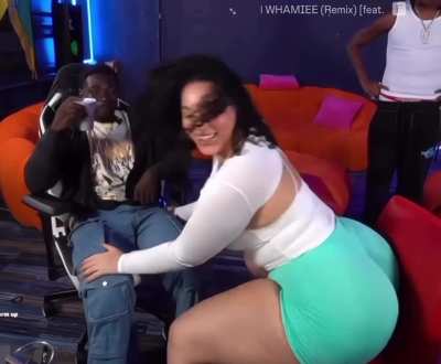 Booty queen