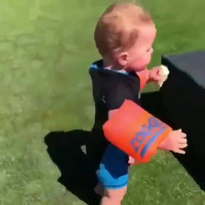 😐