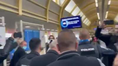 Lindsay Graham takes a verbal beating by his constituents at the airport