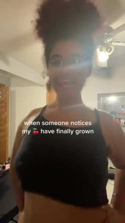 Boobs shake her shit came though