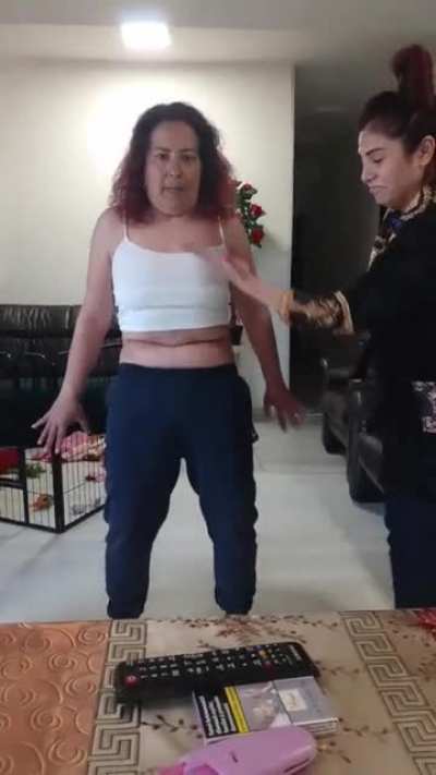 Floricica danseaza