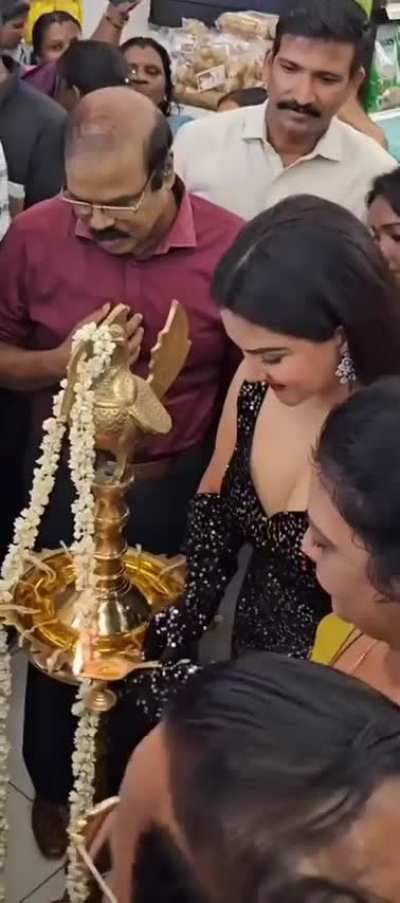 Honey Rose 🌹