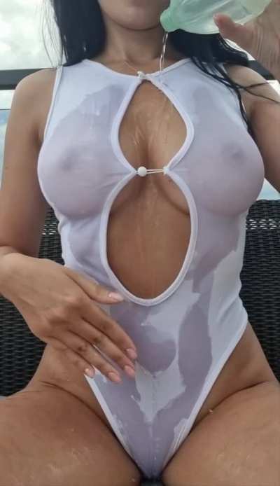 I'd say boobs are juicier when wet