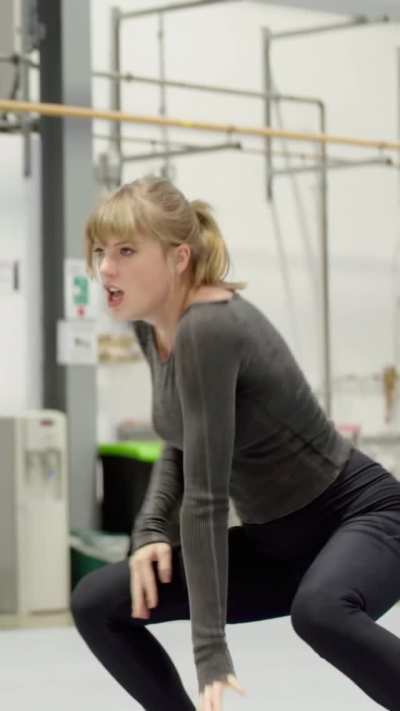 Taylor Swift Bounce