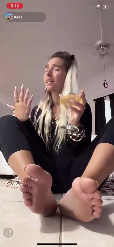 I missed Bella&rsquo;s sexy feet