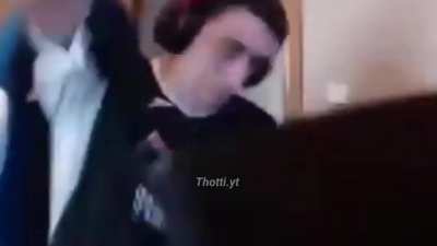 Die Vtuber. Die.