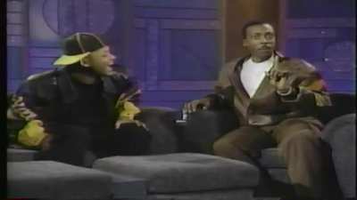 Will Smith making fun of Arsenio Hall's band member who had alopecia &amp;amp; telling the audience it's just a joke