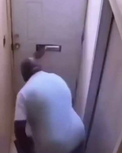 Me waking up to Serbian criminals trying to break into my house in Northern Kosovo