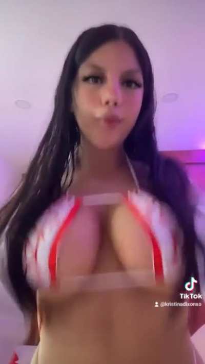 @kristinadixonxo