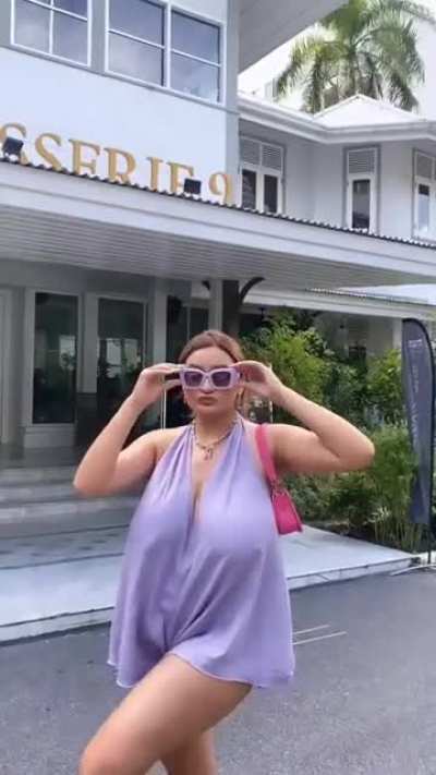 Sonali With No Bra