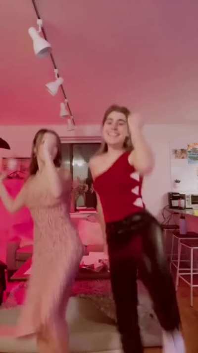 G Hannelius panty flash