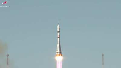 Ракета &laquo;Союз-2.1а&raquo; с первым в мире киноэкипажем успешно стартовала с космодрома Байконур.