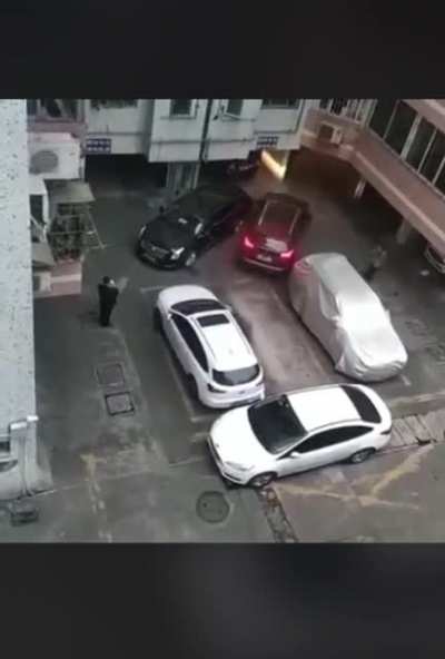 Prank gone wrong. Who is you think is the idiot here ?