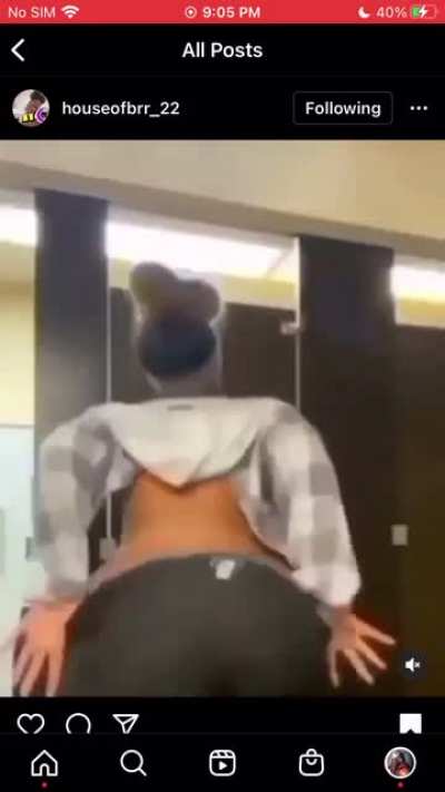 Name ?