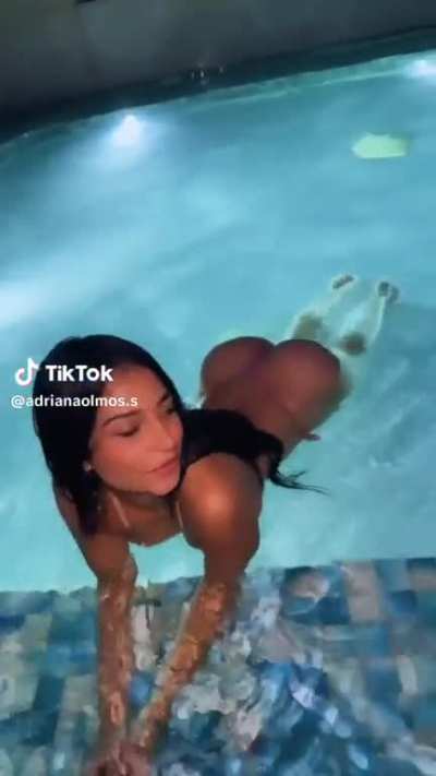 I&rsquo;m tryna swim in dat