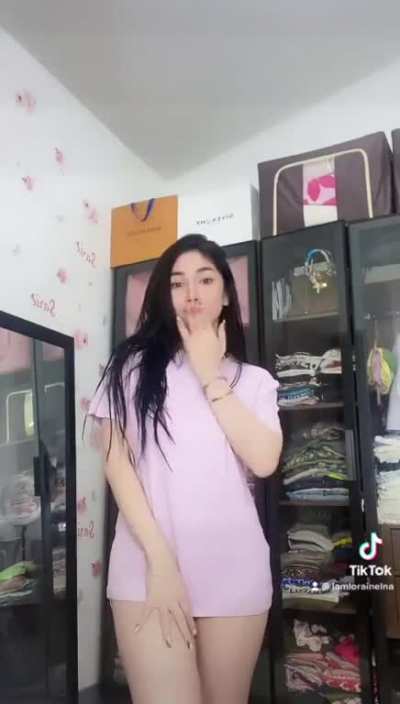 @iamlorainelna